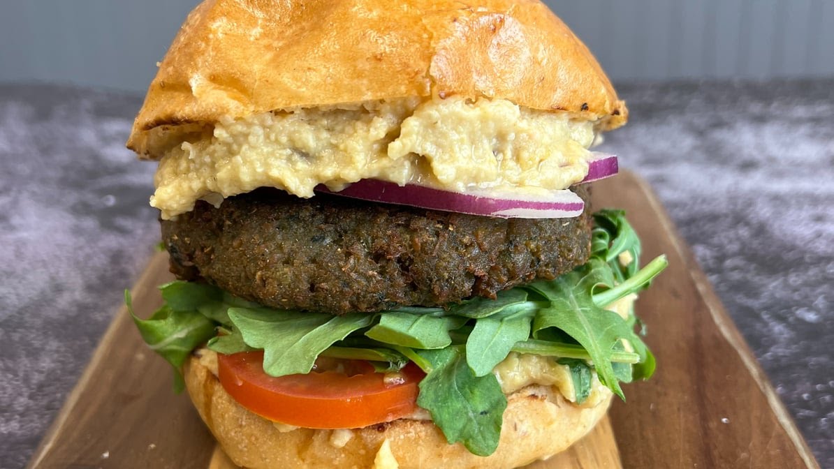 Yeeroh Media by null