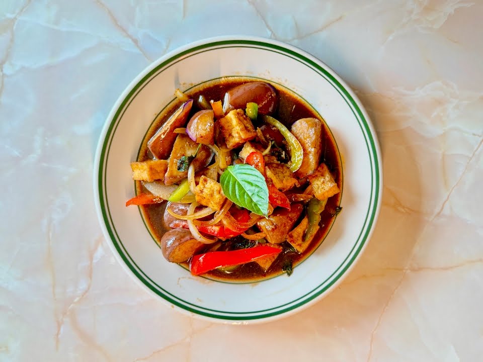 Busaba Garden Thai Cuisine by null