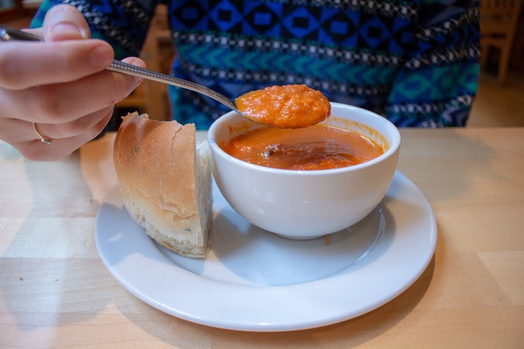 The Tomato Head by null