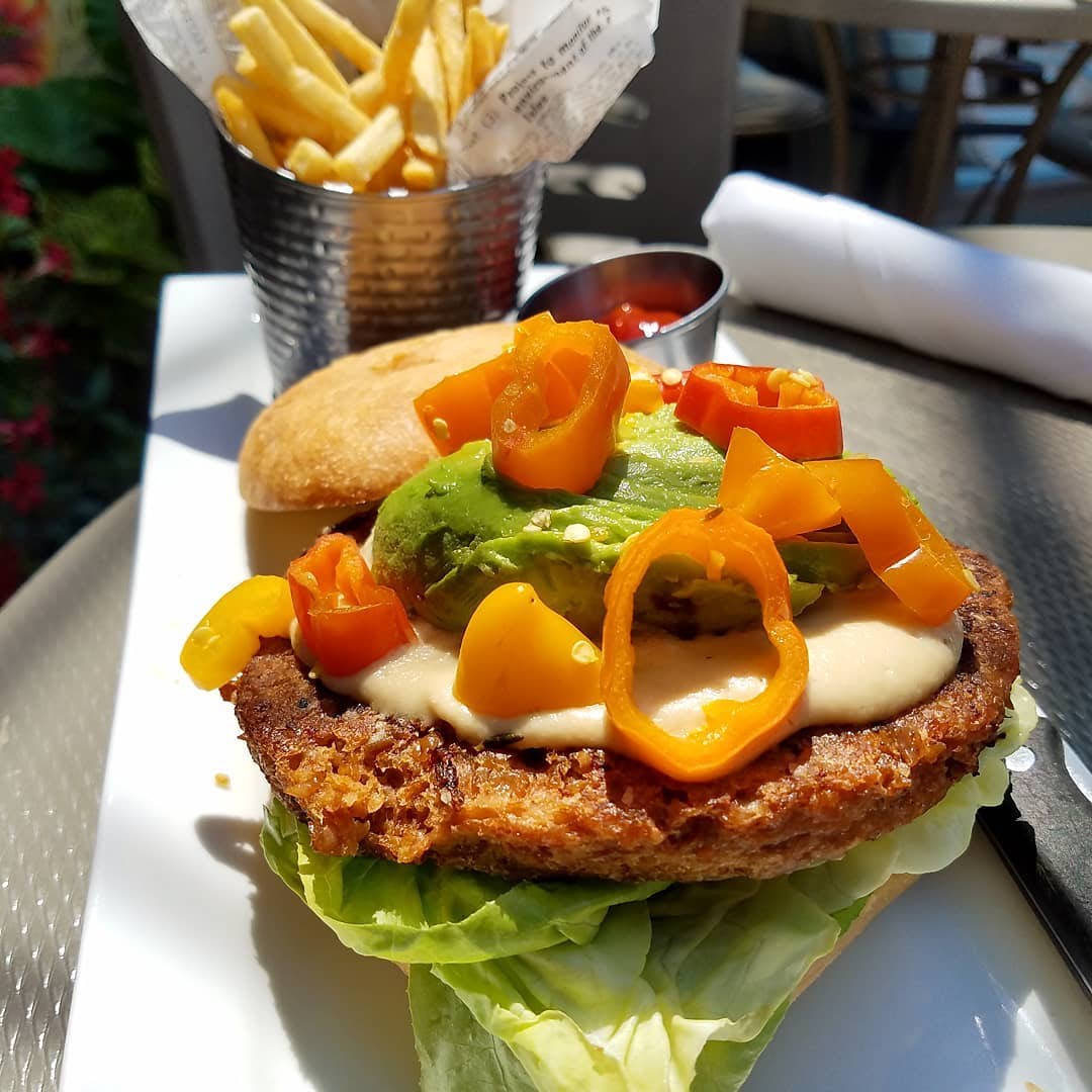 Lark Restaurant & Bar by null