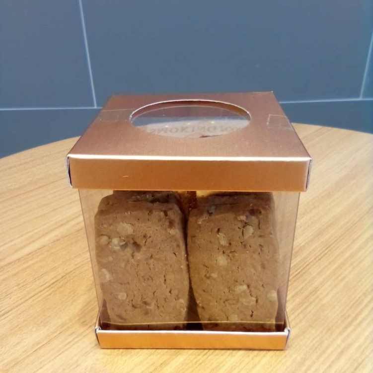 Chateraise & Donuts by null