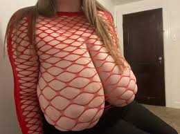 Do any of your coworkers have tits as good as mines xehxdpkde jpg x Huge tits reddit