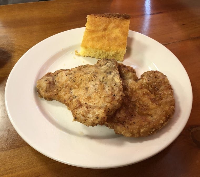 Shut Em Down Authentic Southern Restaurant by null