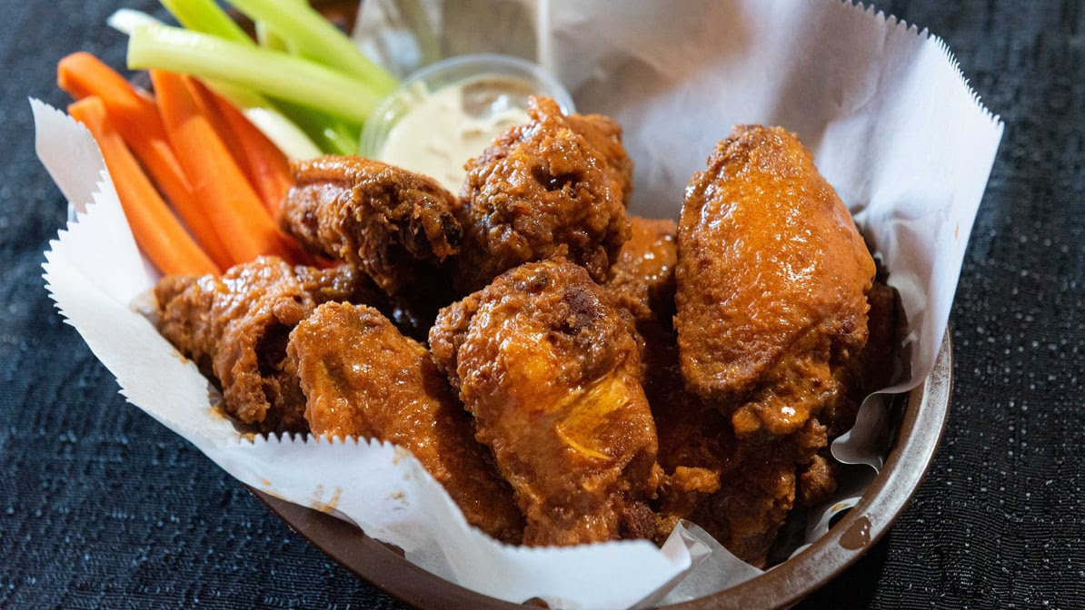 The Plate Bar & Grill by null