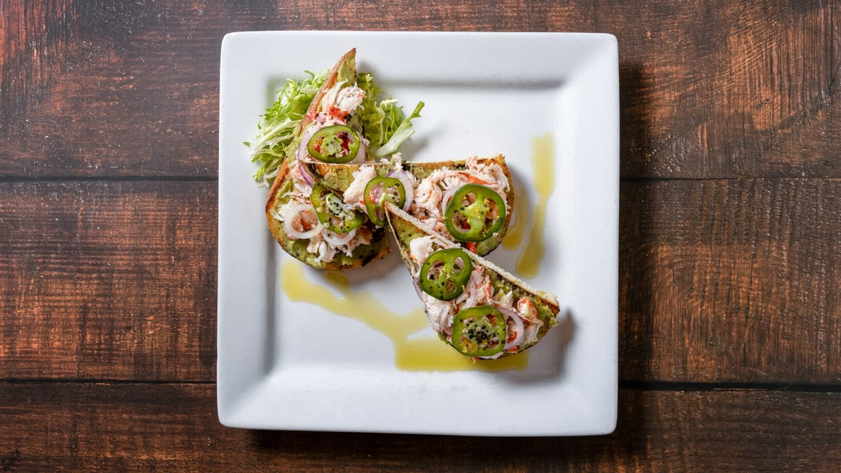 Lakehouse Grille by null