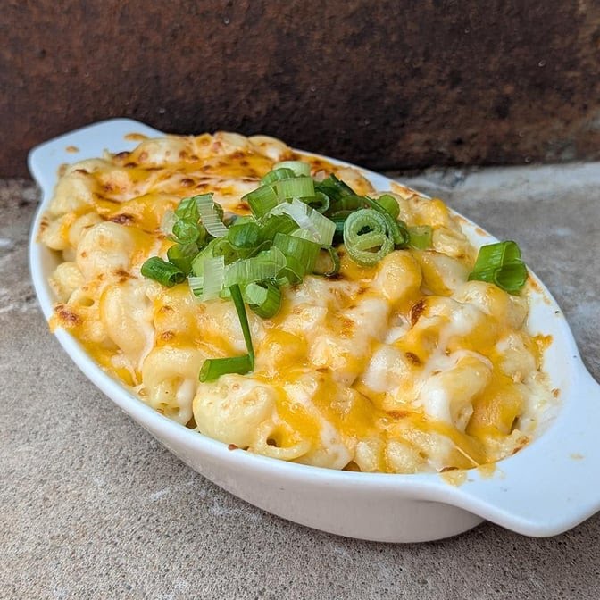 Front Street Pub & Eatery by null