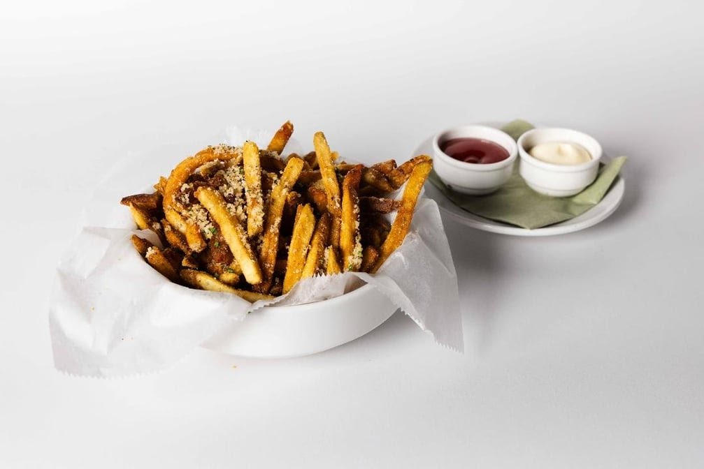 DJ's Great Room by null