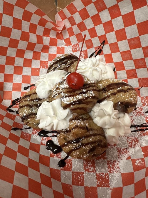 Dingers Sports Bar & Grill by null