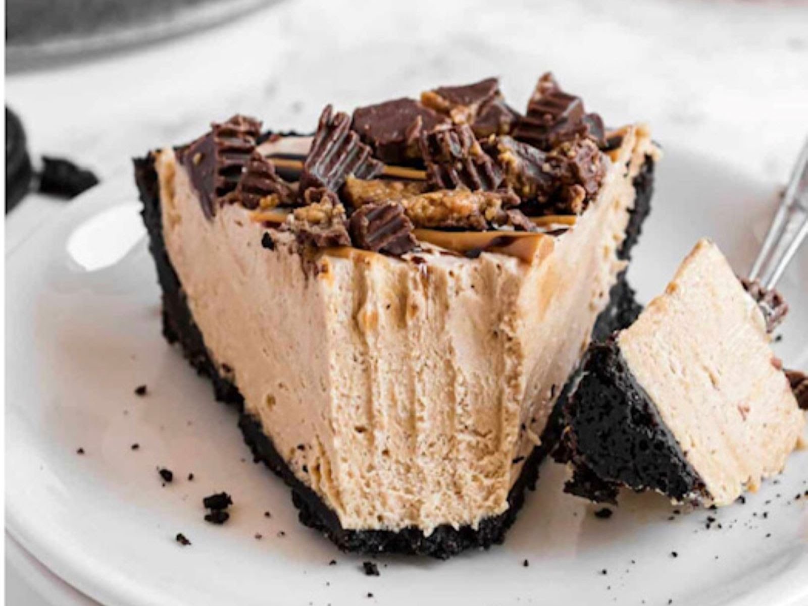 Cheesy Pizza by null