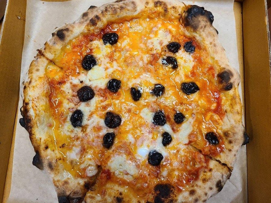 Bare Knuckle Pizza by null