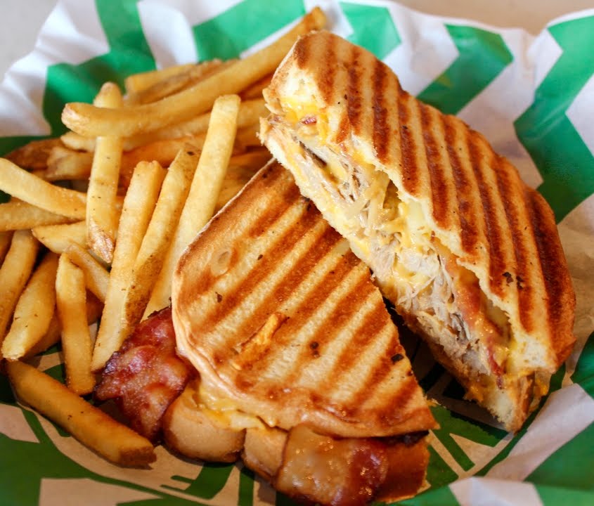 Park Avenue BBQ Grille by null