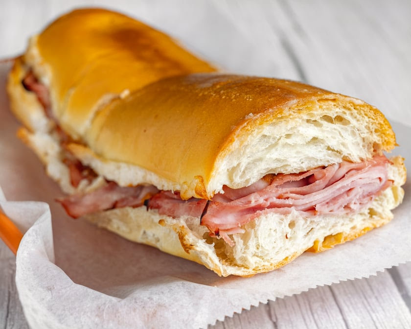 Sarussi Cafe Subs by null