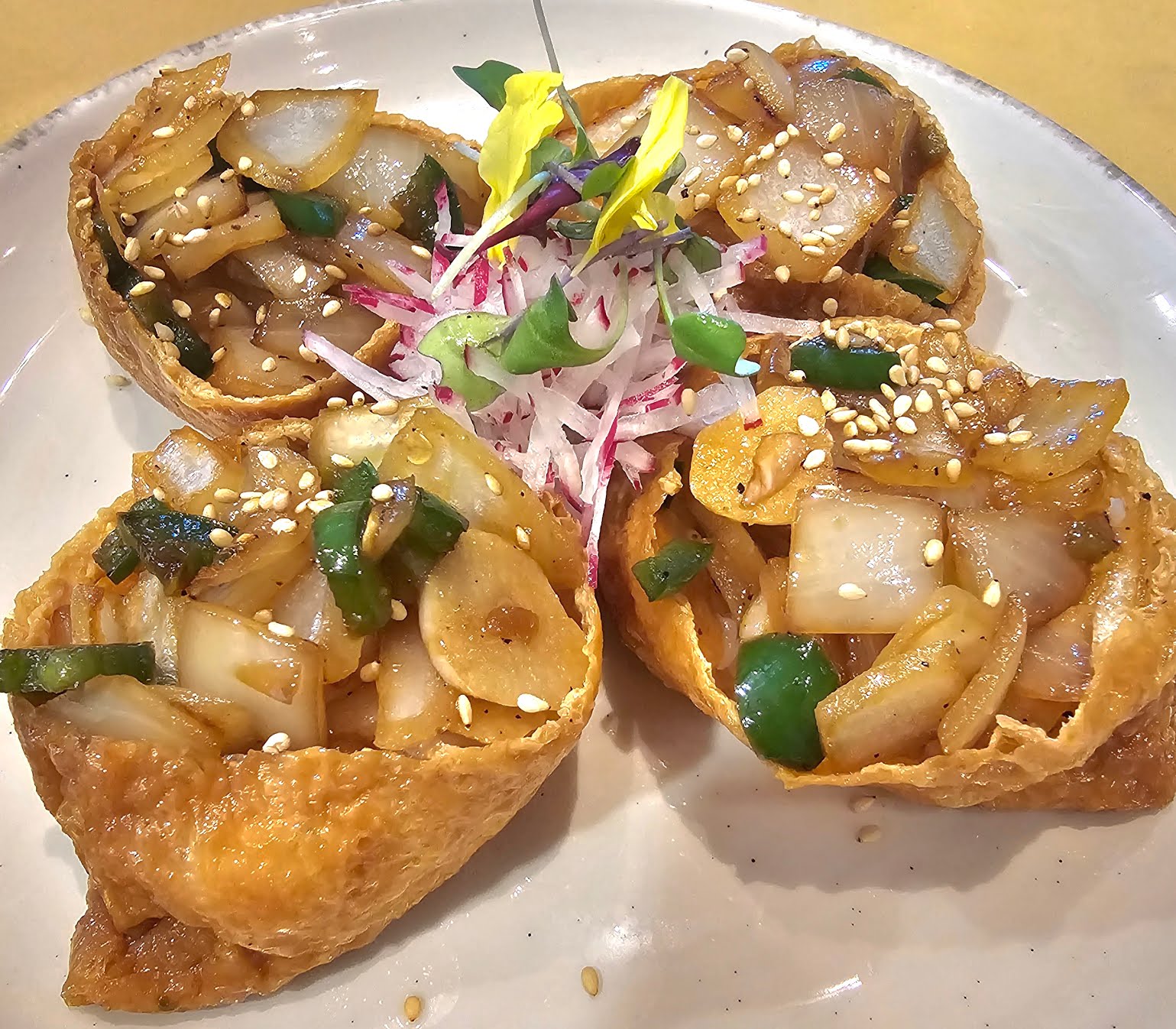 Kiiro Sushi Izakaya by null