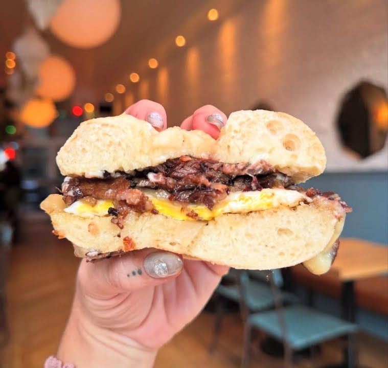 Pearl's Pizza by null