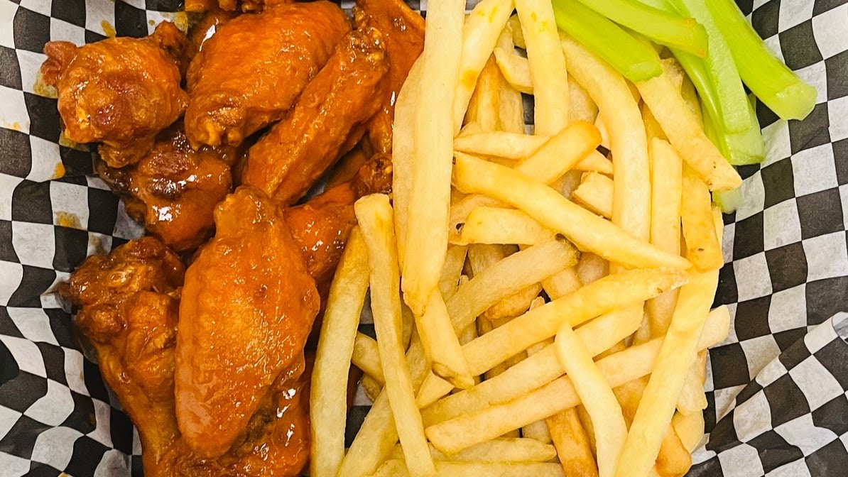 Big Mamas Wings & Things by null