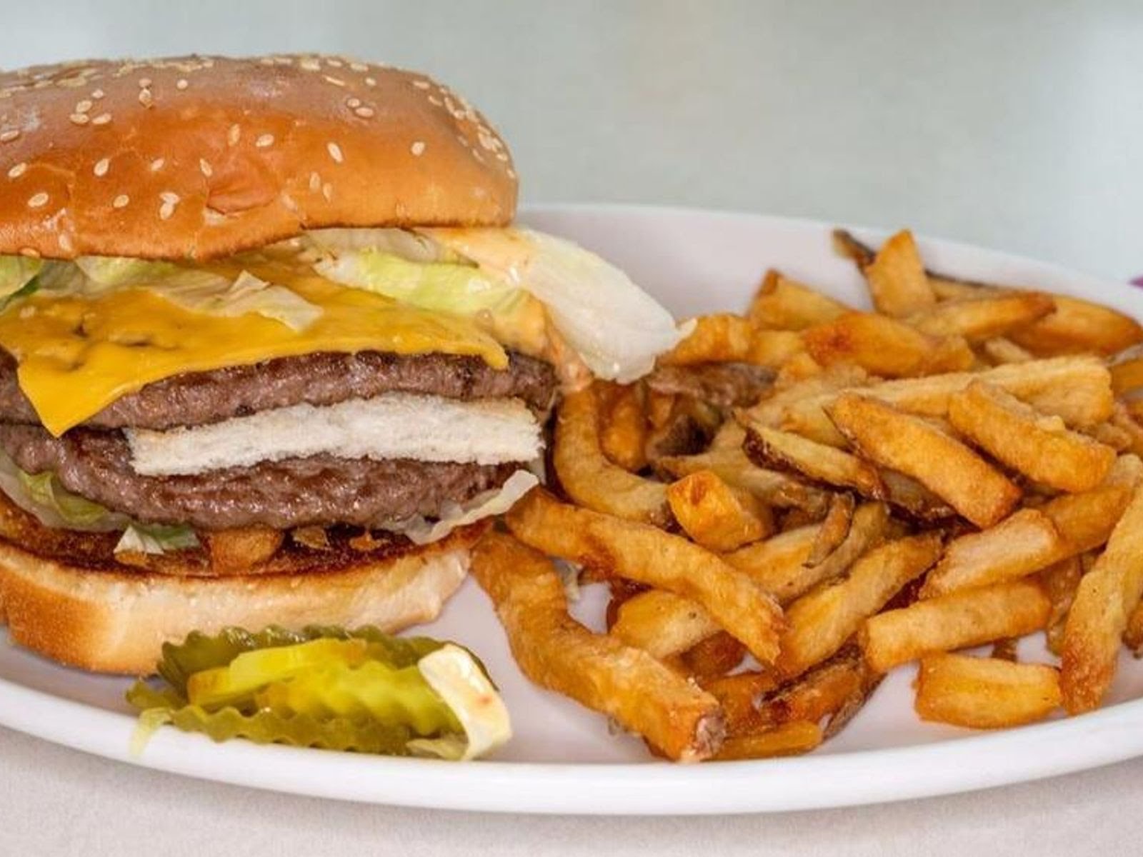 Mickey’s Diner By Willy by null