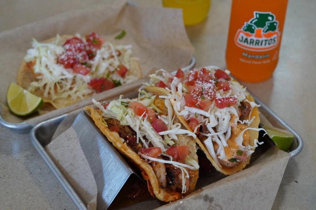 Contodo Fresh Mexican Eats by null