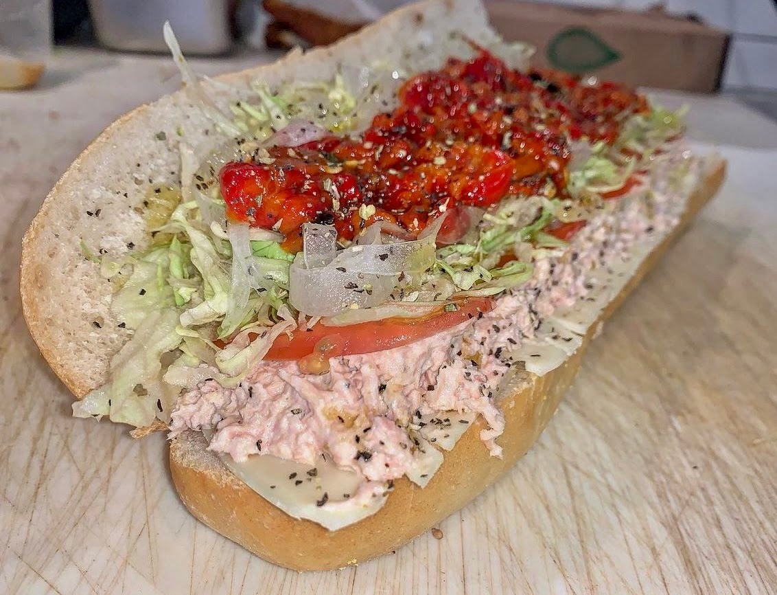 Dolores` Deli by null