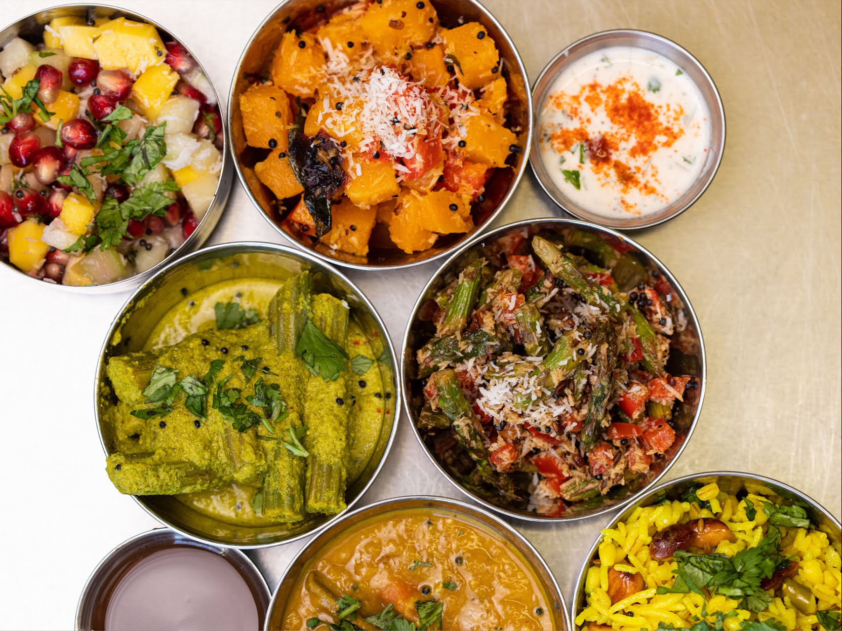Tapovana Lunch Box - Restaurant photo 1