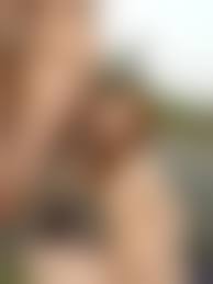 無修正野外露出　熟女　豊満青姦　gif|AIグラビア】野外露出をしている女の子のエロAIイラストまとめ【リアル調】 | maspi(マスピ) | AI画像まとめ