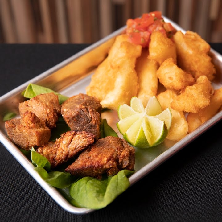 El Tamarindo by null