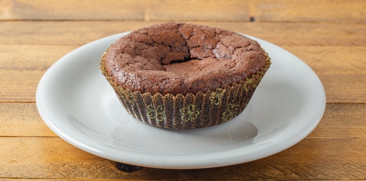 Pavement Coffeehouse - Lesley by null