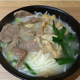 Class 302 Cafe Cerritos by null