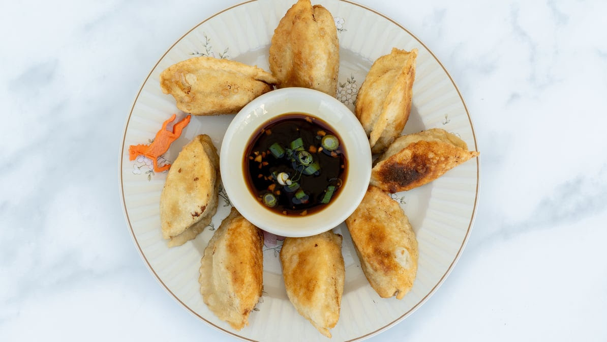 Tahiti Restaurant and Cocktail Lounge by null