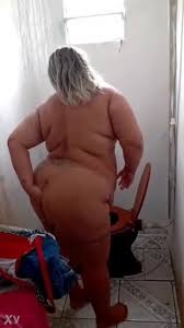 Coroa tomando banho jpg x Coroa tomando banho