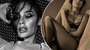 Gal gadot sexy bra free celebrity porn jpg x Gal gadot sex scene