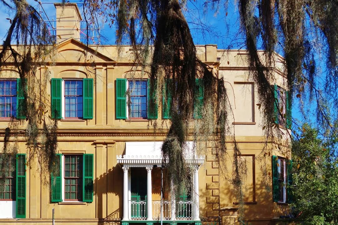 Owens-Thomas House & Slave Quarters by null