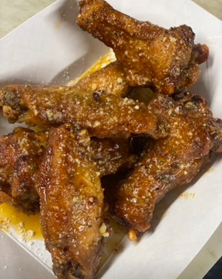 Goldie Wraps by null