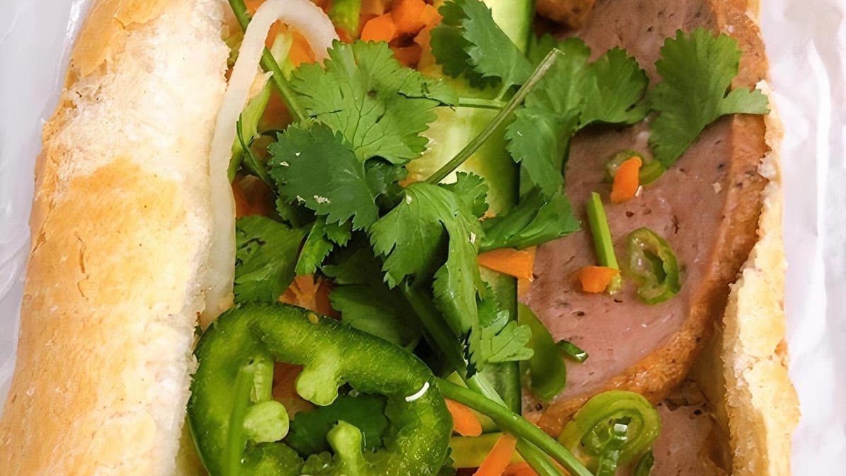 Banh Mi Saigon by null
