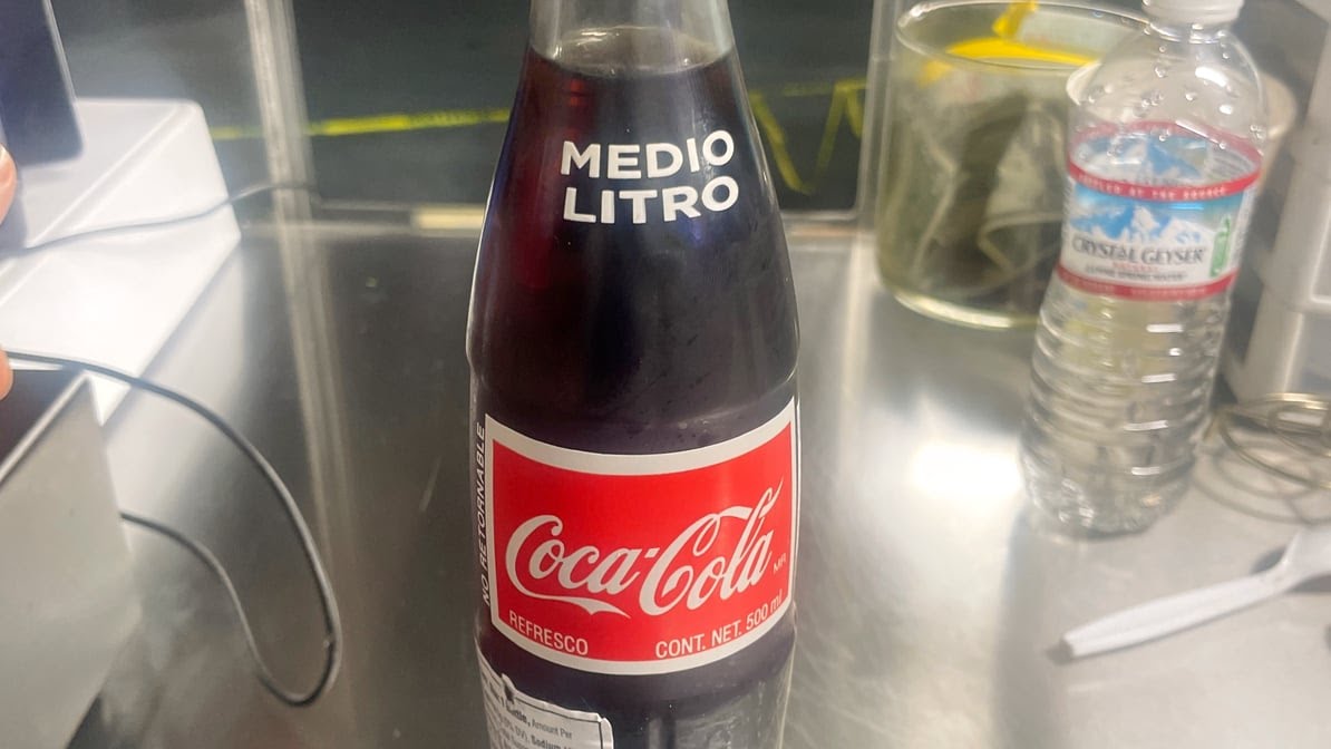 El Paisa by Los Alegres Taco Truck by null