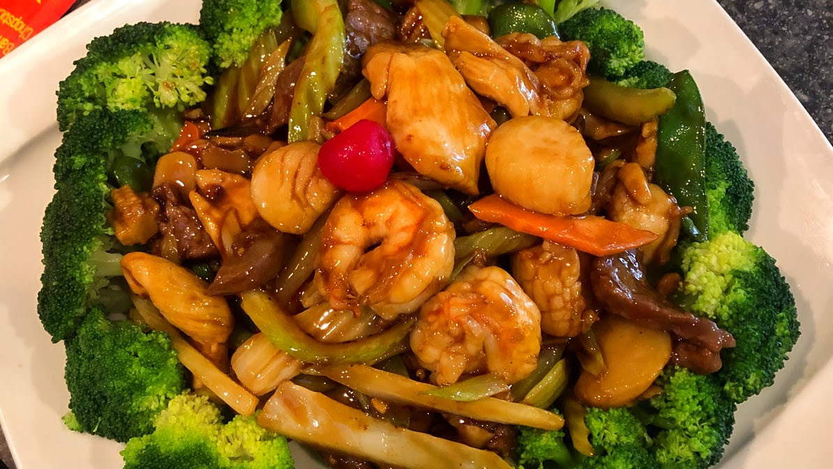 Chef Ho's (243 Atwells Ave) by null