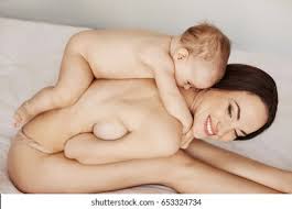 young mom nudeMother child daugther nude|Beautiful naked mother and small daughter の写真素材 [18853939] - PIXTA