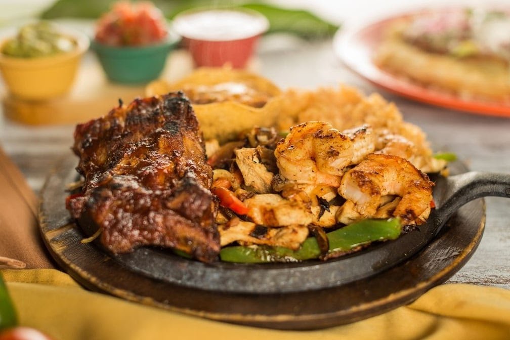 Salsa Brava by null