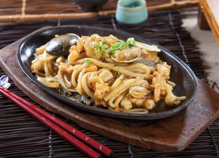 Sushi Dan | Studio City by null