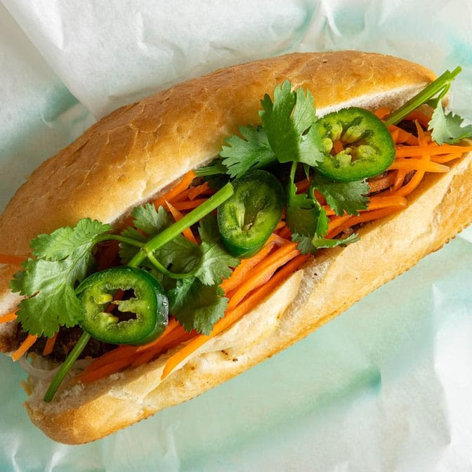 Rolls N Bowls by null