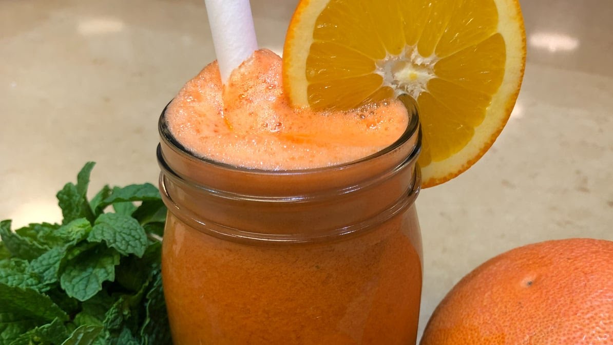 Mrs. Winston's - L.A.'s Best Salad & Juice Bar - Water Garden (California Certified Green Business) by null