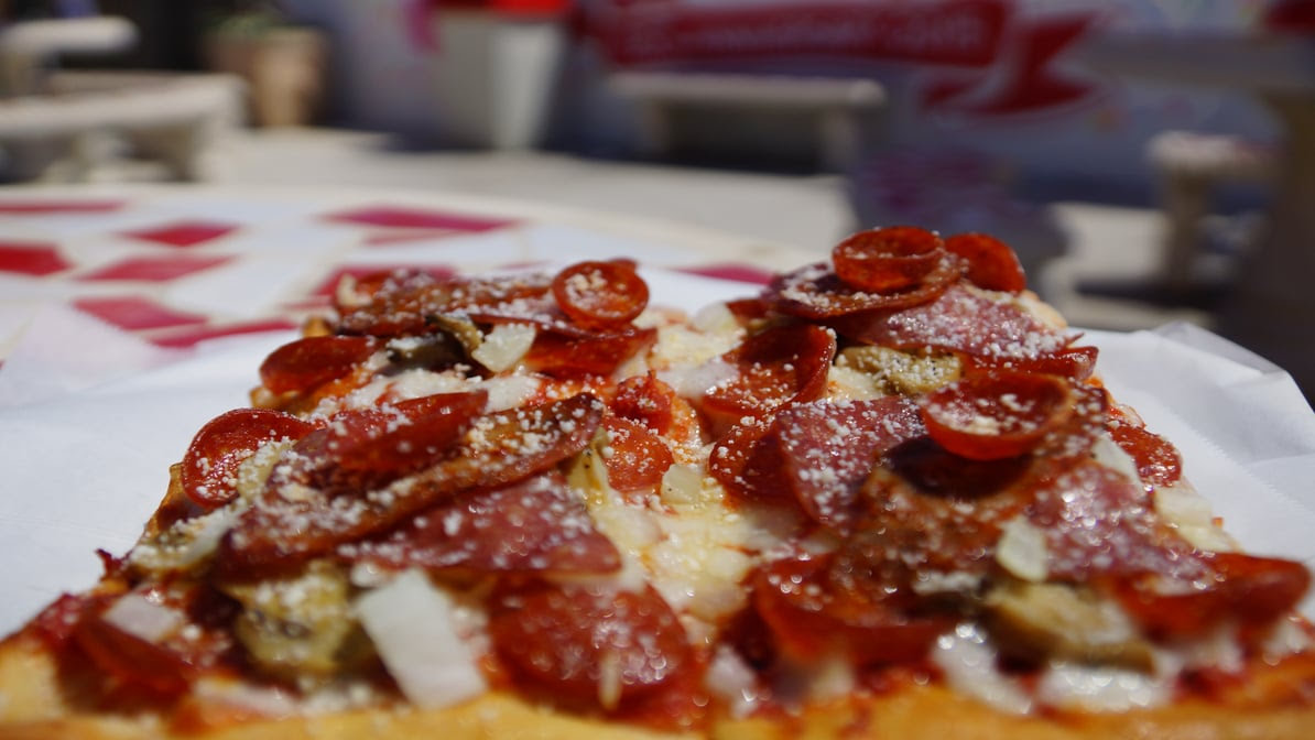 Frankie's Pizza by null