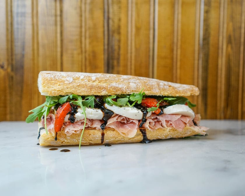 Regina's Grocery by null