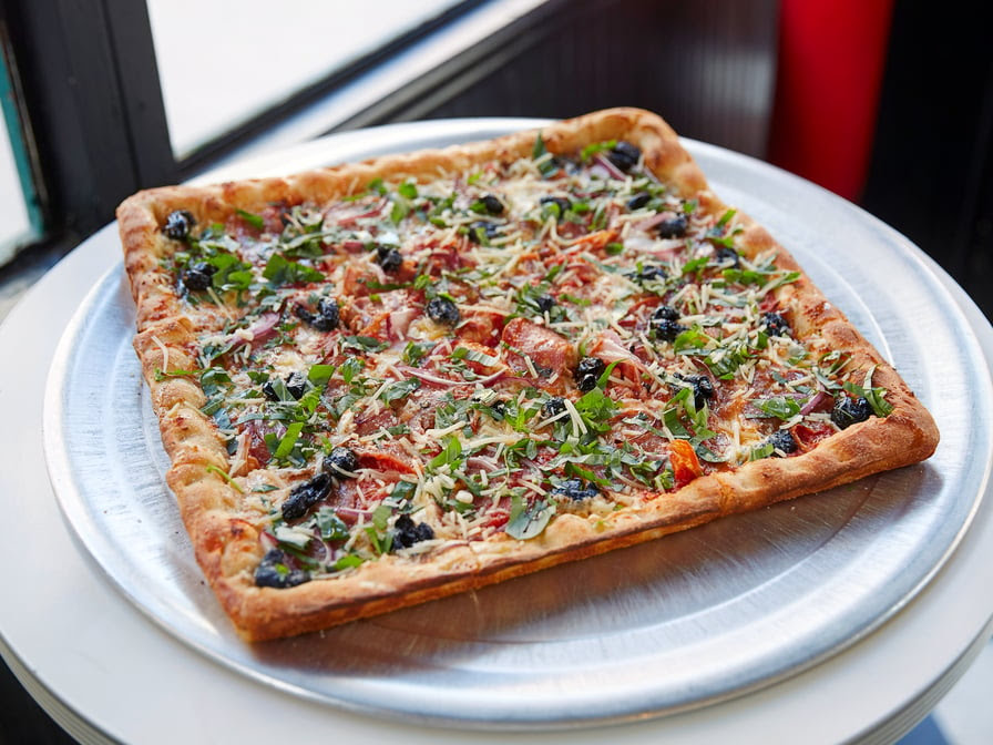 Williamsburg Pizza by null