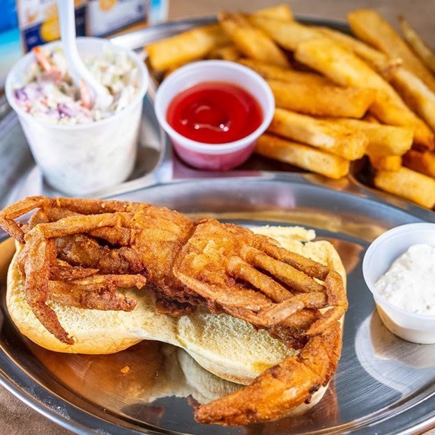 Captain Pell's Fairfax Crabhouse by null