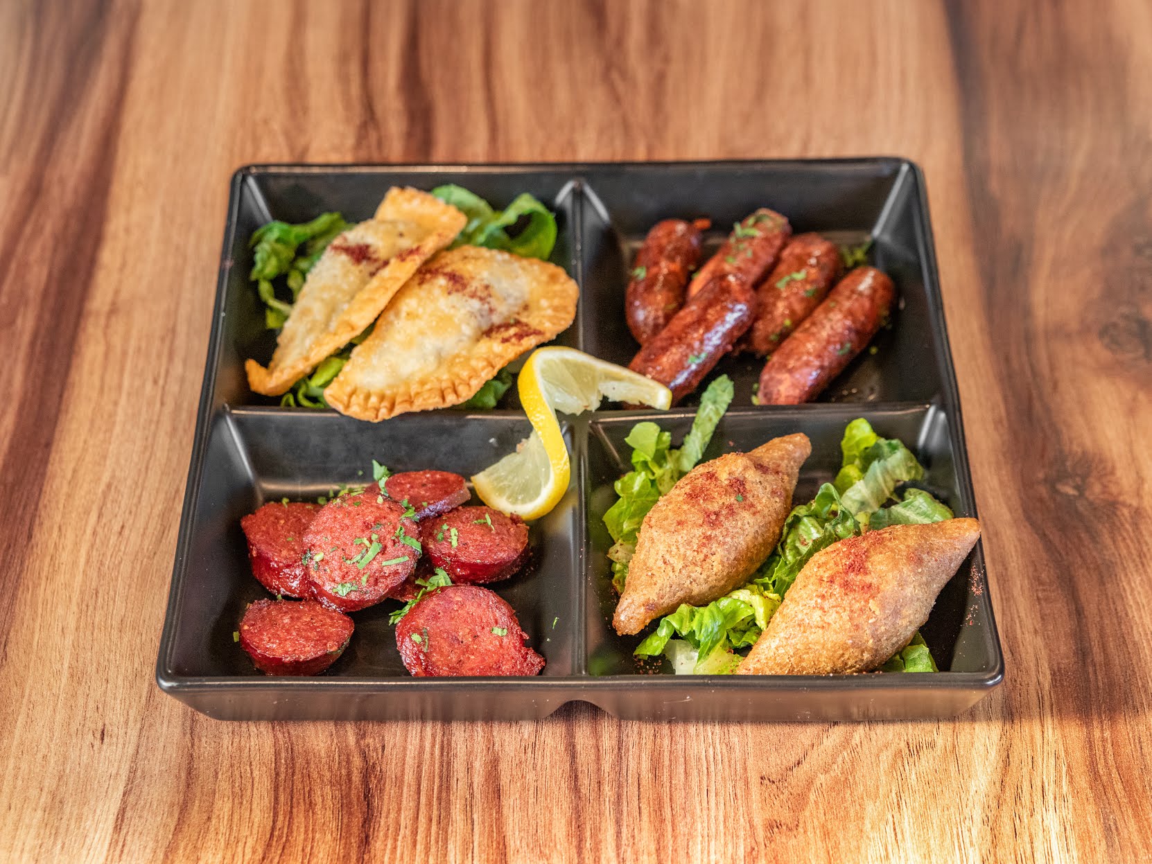 Kanoon Smoked Meat and Cafe by null