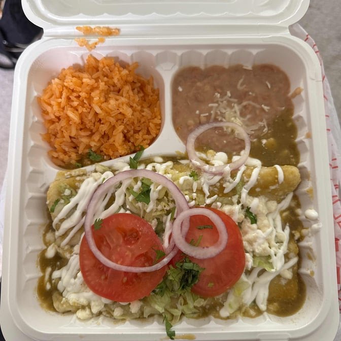 Sazón Latino & Catering by null
