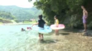 小学生屋外着替え盗撮|