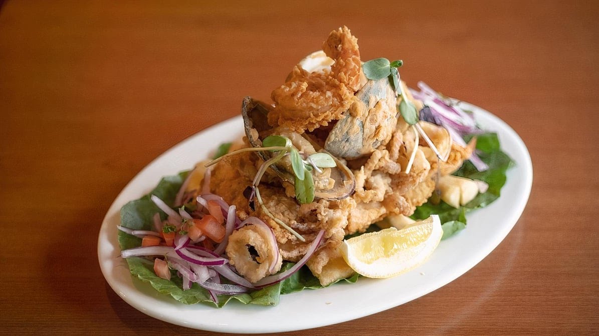 Alpamayo Peruvian Cuisine by null