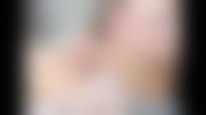 beatiful teen girl pussy|美しいティーンガールのIrina Jは、彼女の自然なプッシーを見せながら、首輪を身に着けています。 - PornPics.com