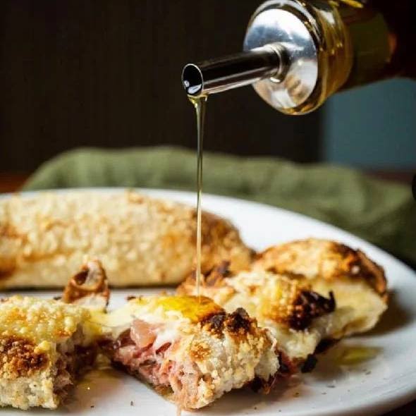 Marília Pizza Bar by null